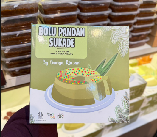 Bolu Pandan Sukade